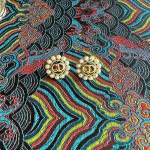 Dior gold yellow pearl earrings